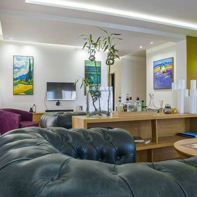 Rental of a spacious 3-room apartment, 126 m², central Belgrade, Serbia